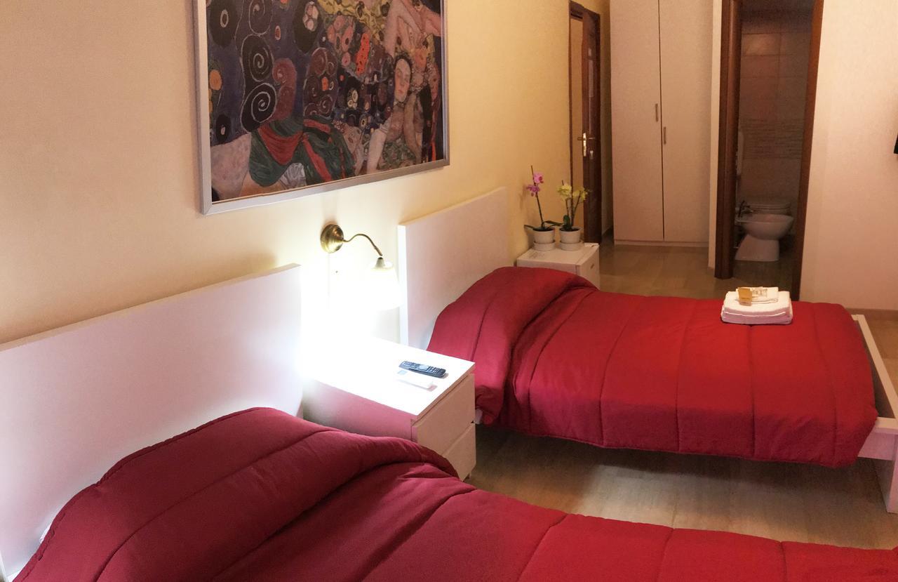 B&B Pontepiccolo กาตันซาโร ภายนอก รูปภาพ