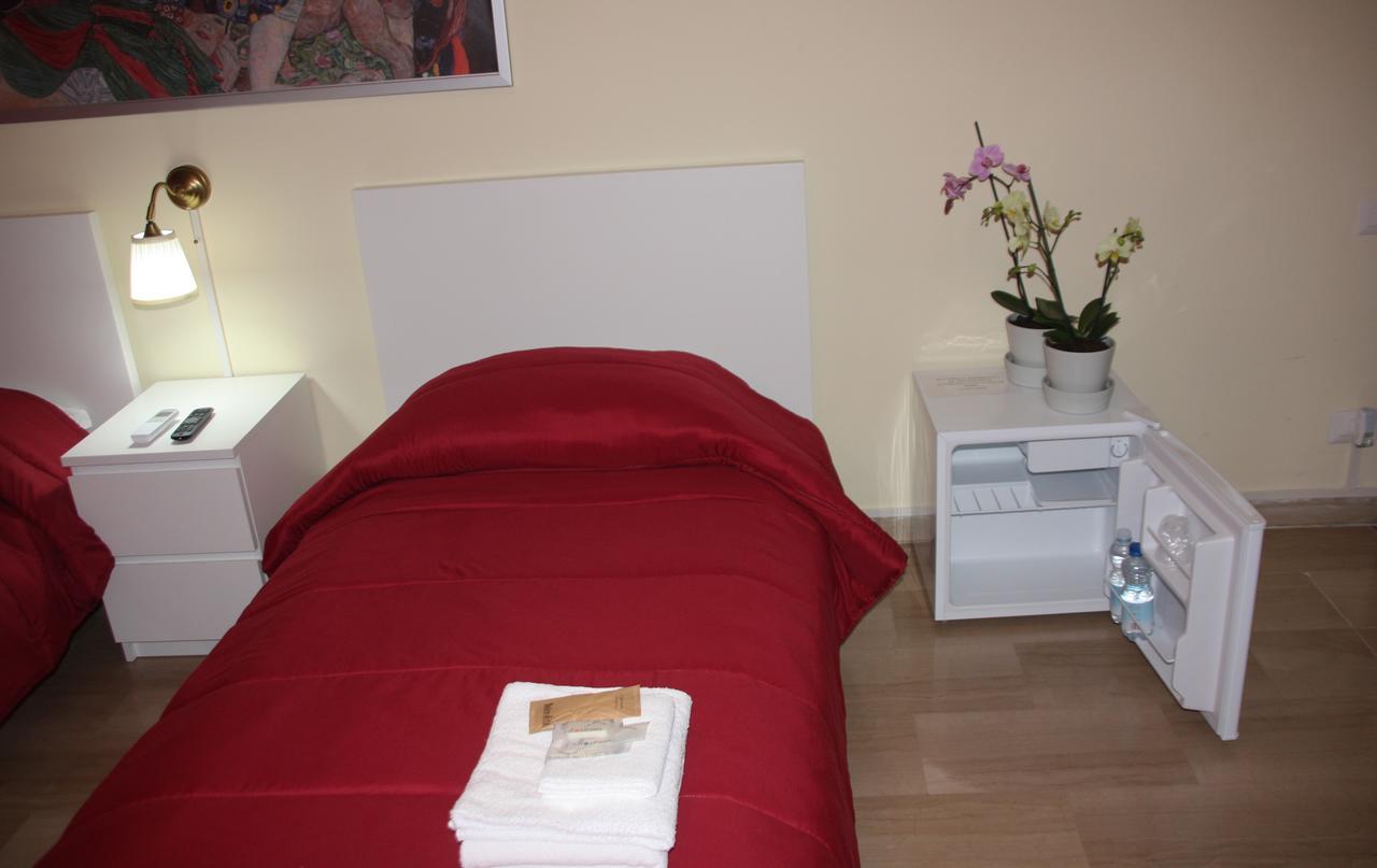 B&B Pontepiccolo กาตันซาโร ภายนอก รูปภาพ